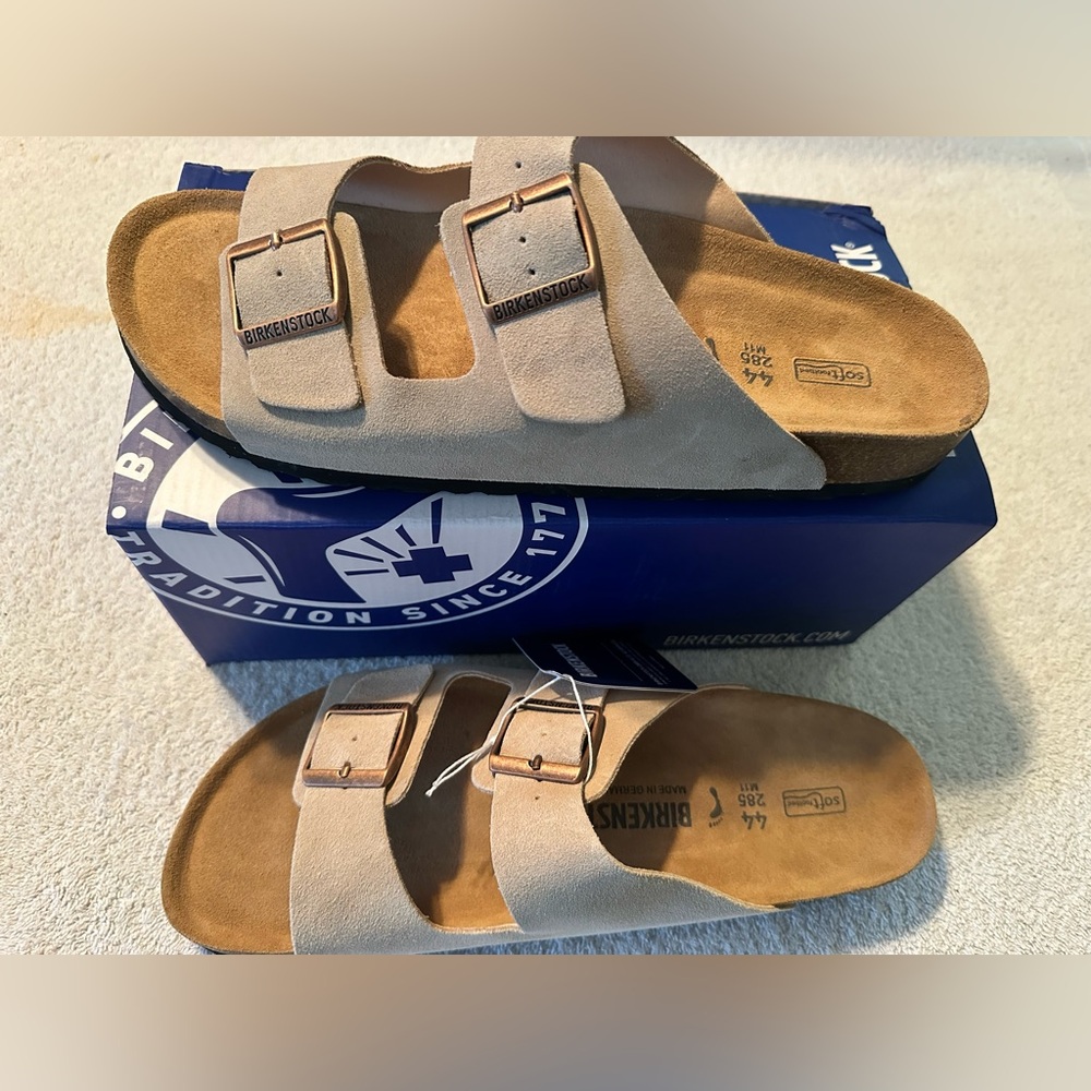 Birkenstock Arizona Sand / Taupe Suede Sandals EUR 44 ( M 10.5  W 12)